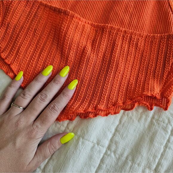 Urban Renewal Remnants Hanky Hem Halter Top - Picture 6 of 9